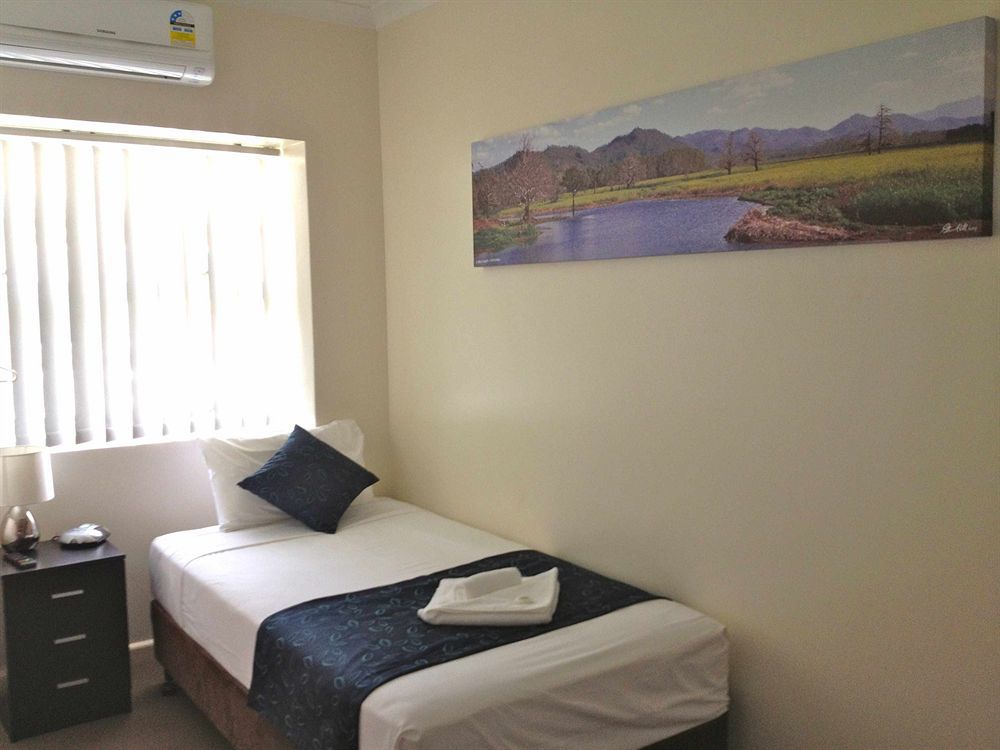 ลีส์โฮเต็ล อิงแฮม Hotel ภายนอก รูปภาพ